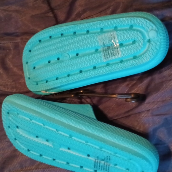 Sandals - Picture 2 of 2